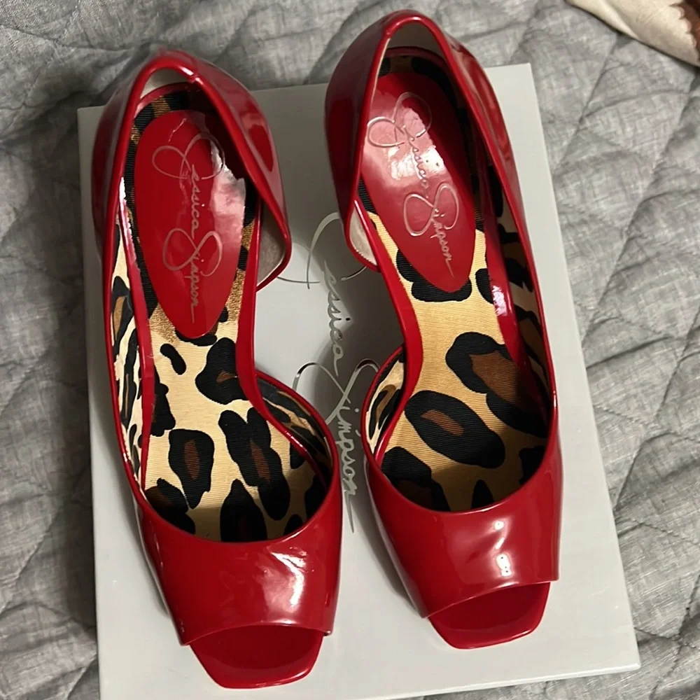 Jessica Simpson Josette red patent heels - Picture 5 of 7
